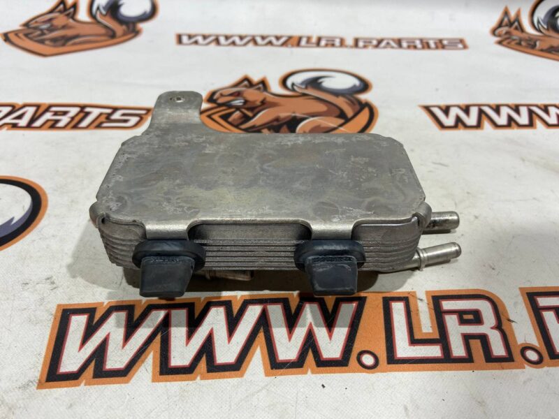 LR038811 Radiator fuel fuel cooler Land Rover Discovery 5 L462 (2017-) used cost 27,78 € in stock 8 pcs.
