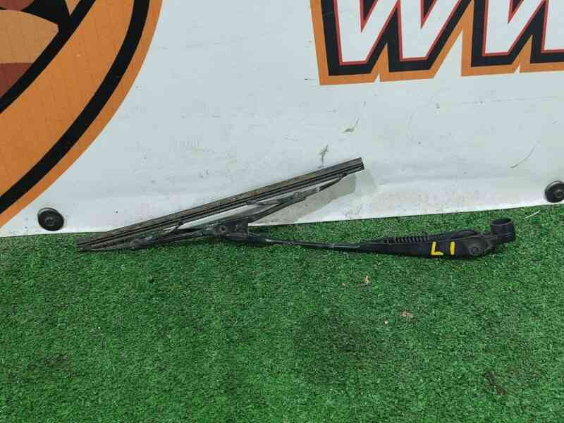 LR043869 Rear wiper RANGE ROVER EVOQUE (L538) 2011-2018 Used cost 20,96 € in stock 2 pcs.