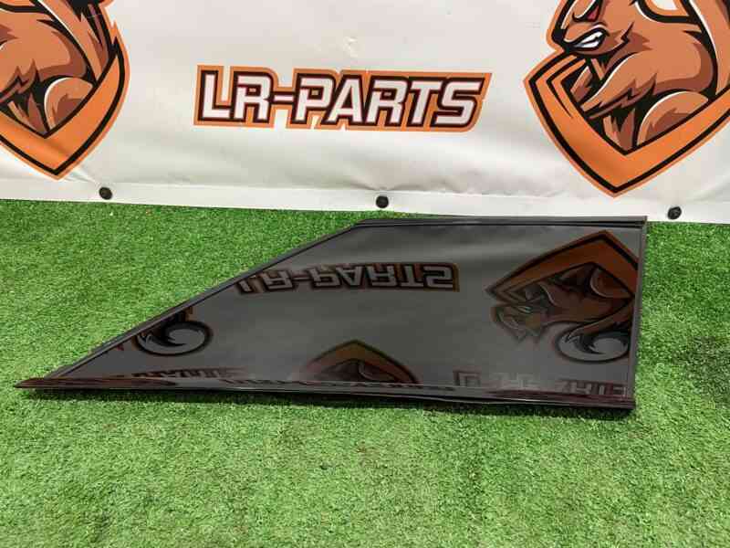 LR044116 Side right rear glass in the body Range Rover Sport L494 (2014-2022) Used cost 150 € in stock 1 pcs.