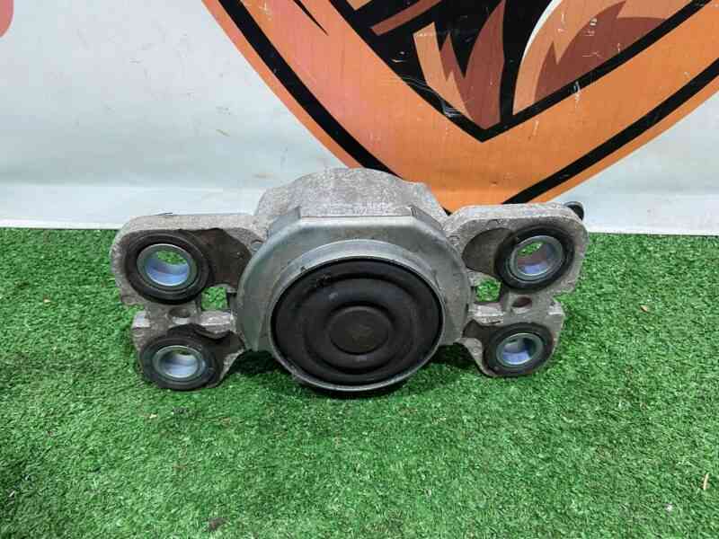 LR061456 Gearbox bracket for Range Rover Evoque L538 (2012-2018) used cost 45 € in stock 10 pcs.