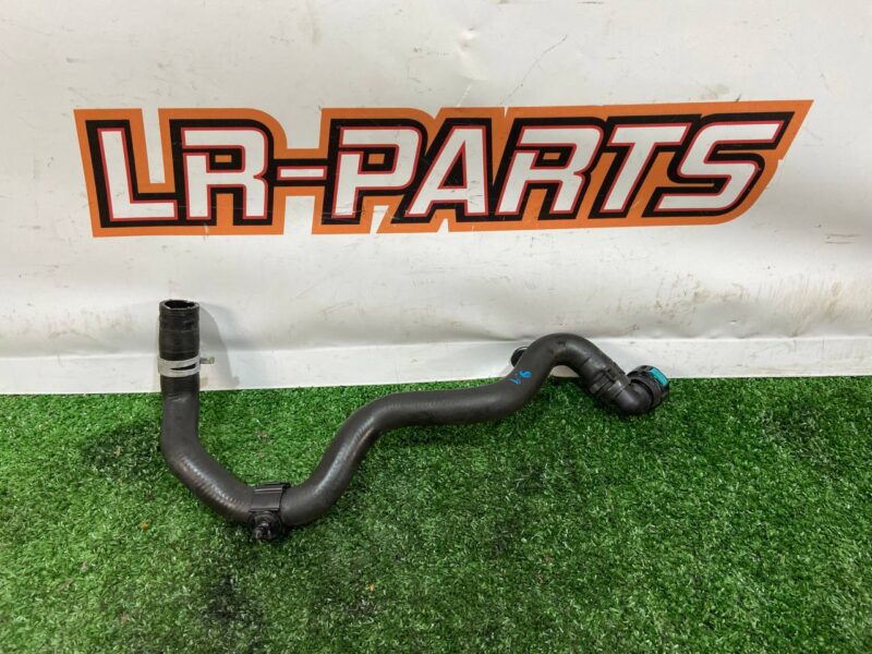 LR062097 Upper thermostat hose to engine Range Rover Sport L494 (2014-2022) Used cost 12 € in stock 9 pcs.