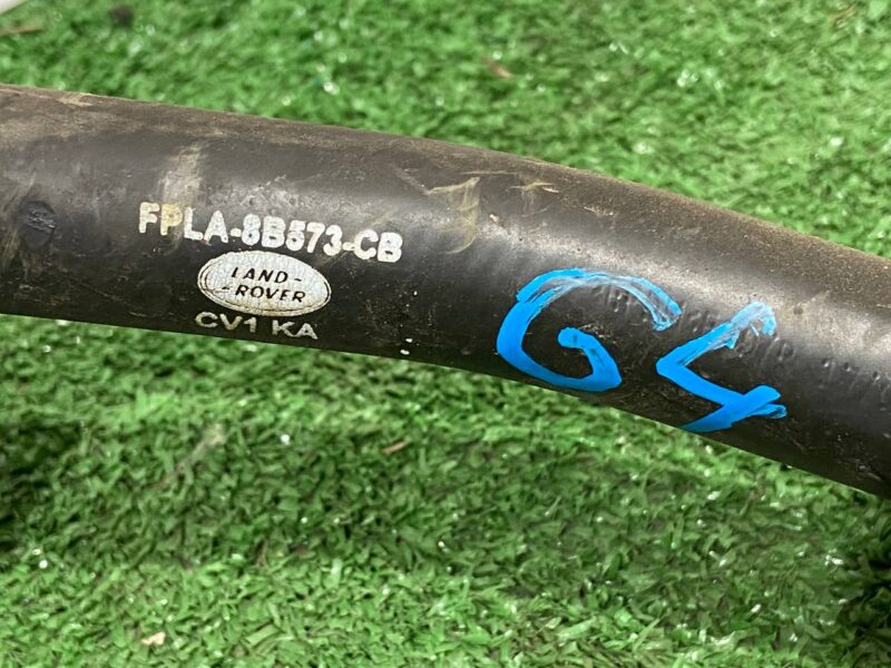 LR062458 Radiator Hose 3.0 Range Rover Sport L494 (2014-2022) Used cost 50 € in stock 5 pcs.