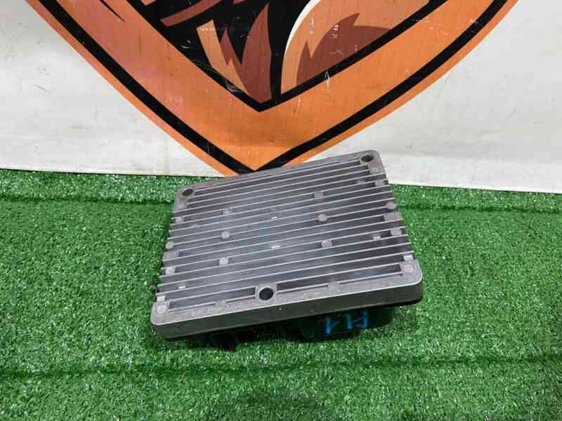 LR067365 Range Rover L405 electrical distribution box (2013-2021) Used cost 250 € in stock 4 pcs.
