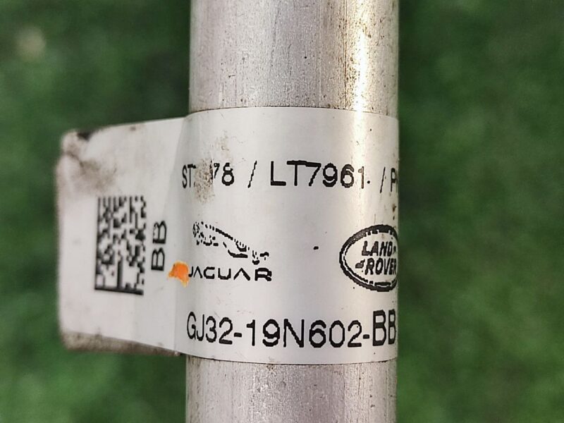 LR070477 Air Conditioning Pipe Land Rover Discovery Sport L550 (2015-) Used cost 60 € in stock 5 pcs.