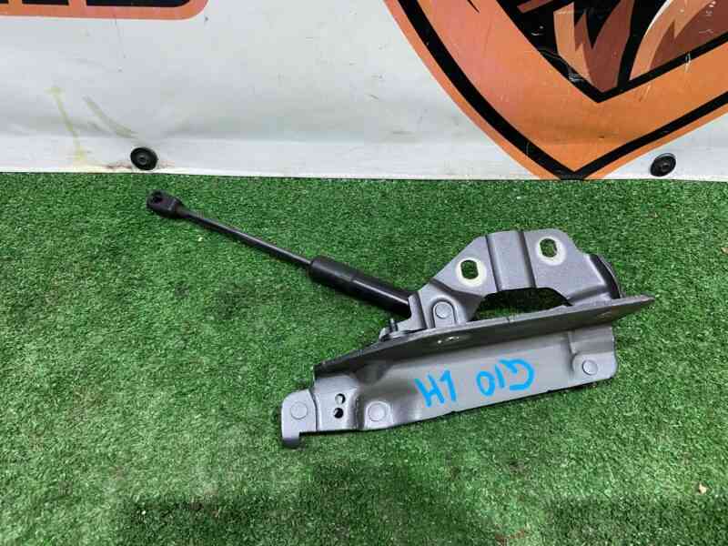 LR070477 Air conditioner pipe Land Rover Discovery Sport L550 (2015-) Used cost 28 € in stock 3 pcs.