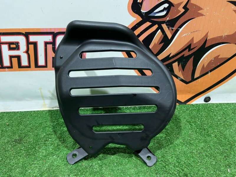 LR087641 Trunk lid (trim) RANGE ROVER SPORT (L494) 2013- Used cost 20 € in stock 2 pcs.
