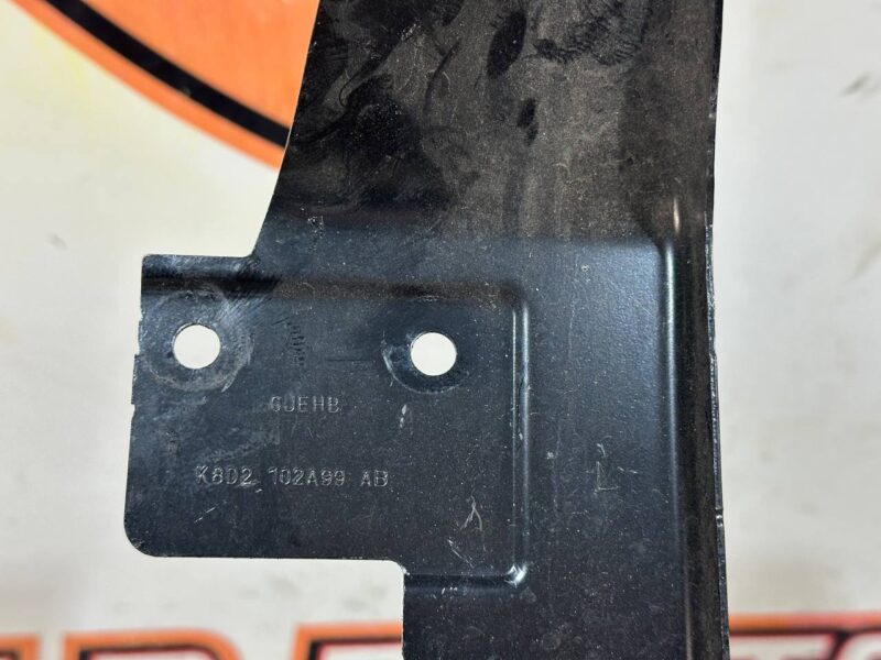 LR118210 Left rear bumper mounting bracket Range Rover Evoque New L551 (2019-) used cost 15 € in stock 1 pcs.