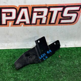 LR118210 Left rear bumper mounting bracket Range Rover Evoque New L551 (2019-) used cost  € in stock 1 pcs.