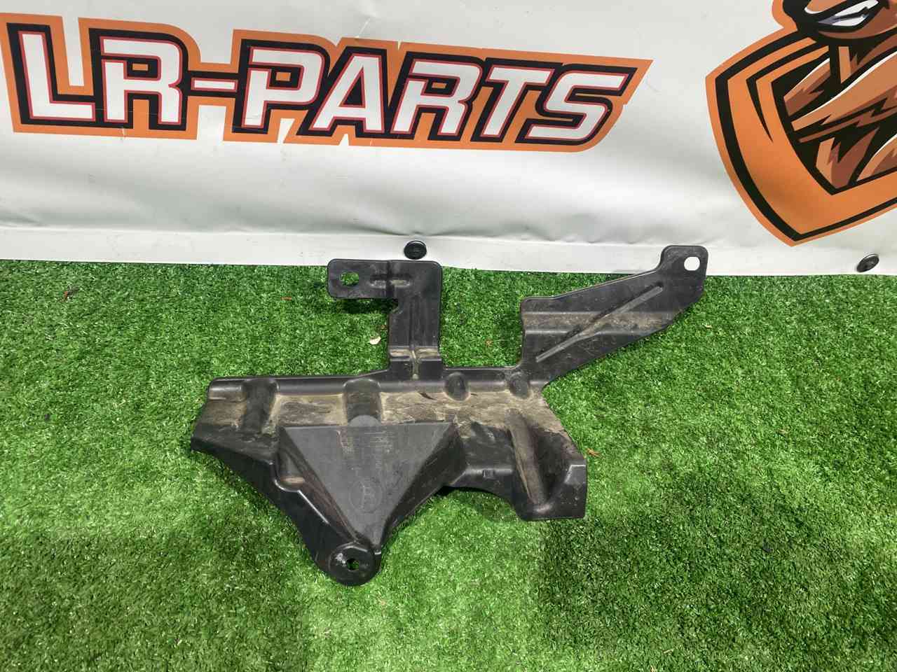 LR118389 Right Side Underbody Protection of Range Rover Sport L494 (2014-2022) Used cost 25 € in stock 1 pcs.