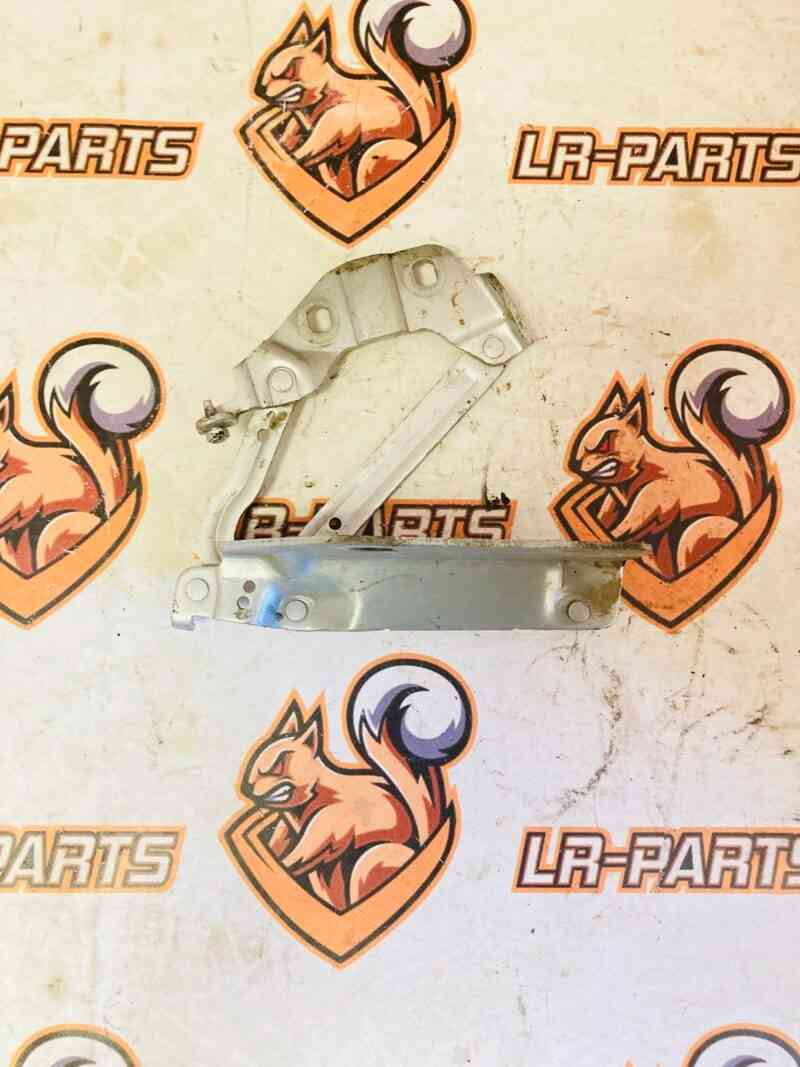 LR128472 Hood hinge left 2020- Land Rover Discovery Sport L550 (2015-) Used cost 90 € in stock 4 pcs.