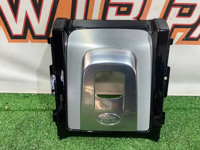 LR139702 Center console trim Land Rover Discovery Sport L550 (2015-) used cost 20 € in stock 1 pcs.