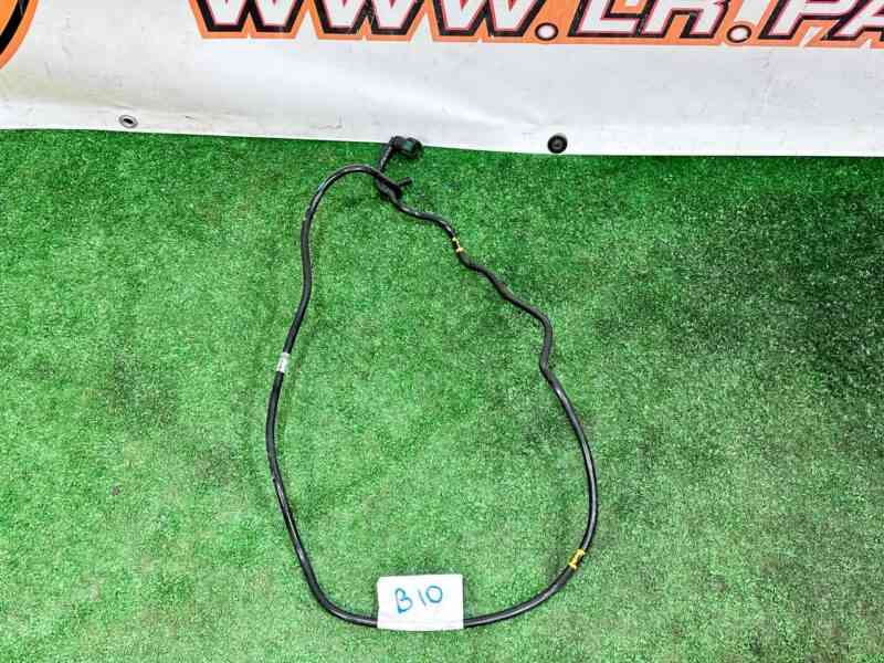 LR140980 Used Range Rover Velar L560 (2018-) Breather Pipe cost 15 € in stock 1 pcs.