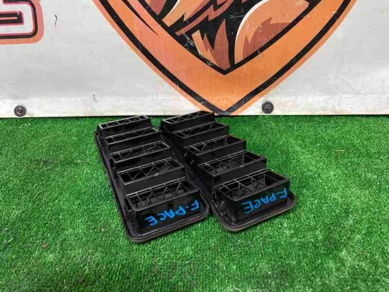 T2H21030 Air duct ventilation grill Jaguar F-Pace X761 (2017-) USED cost 20 € in stock 7 pcs.
