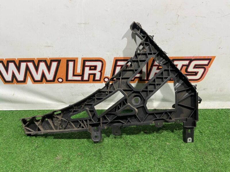 T4A13087 Used JAGUAR F-PACE Rear Left Bumper Mounting Bracket - Image 12