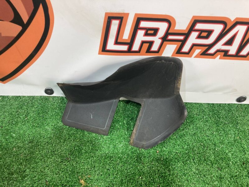 T4A13845 Rear left trim panel Jaguar F-Pace X761 (2017-) used cost 30 € in stock 1 pcs.