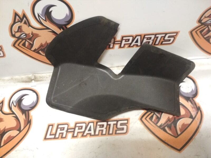 T4A13845 Rear left trim panel Jaguar F-Pace X761 (2017-) used cost 30 € in stock 1 pcs.