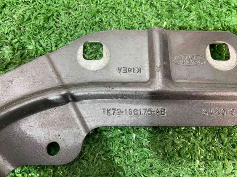 LR061259 Left wing mounting bracket Land Rover Discovery Sport L550 (2015-) Used - Image 12