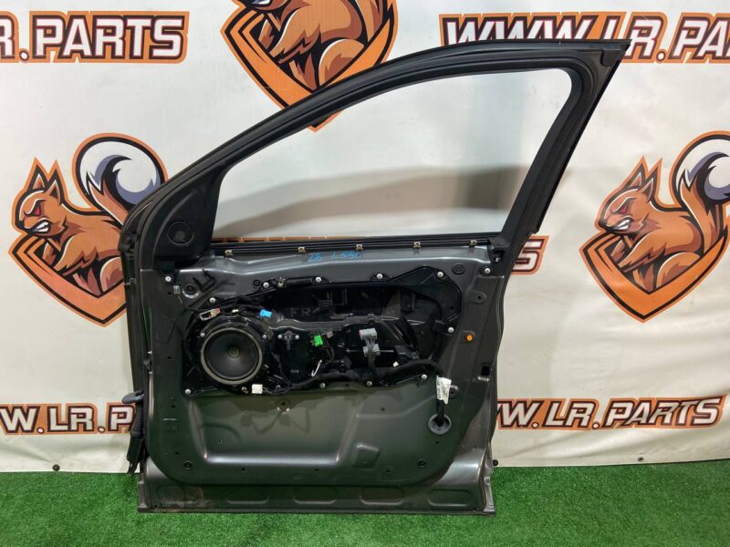 LR061282 Front right door Land Rover Discovery Sport L550 Used - Image 17