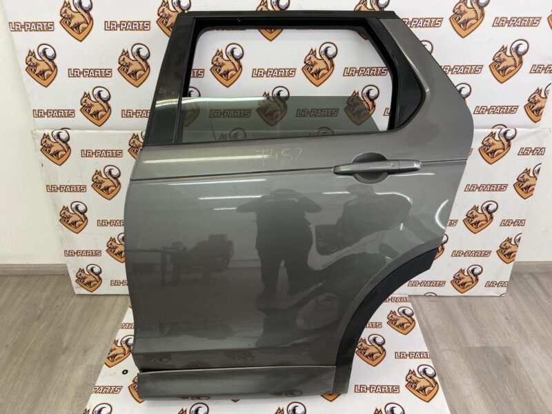 LR061285 Rear left door for Land Rover Discovery Sport L550 (2015-) Used cost 500 € in stock 2 pcs.