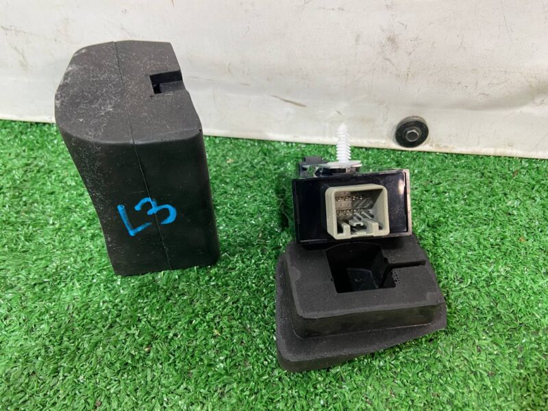 LR067419 Land Rover Discovery Sport L550 (2015-) Radio Signal Jammer Module Used cost 25 € in stock 3 pcs.