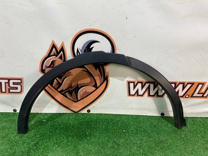 LR076034 Rear right arch trim Land Rover Discovery Sport L550 (2015-) Used cost 55 € in stock 5 pcs.