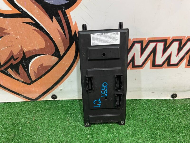 LR078822 Fuse box Land Rover Discovery Sport L550 (2015-) Used cost 120 € in stock 1 pcs.