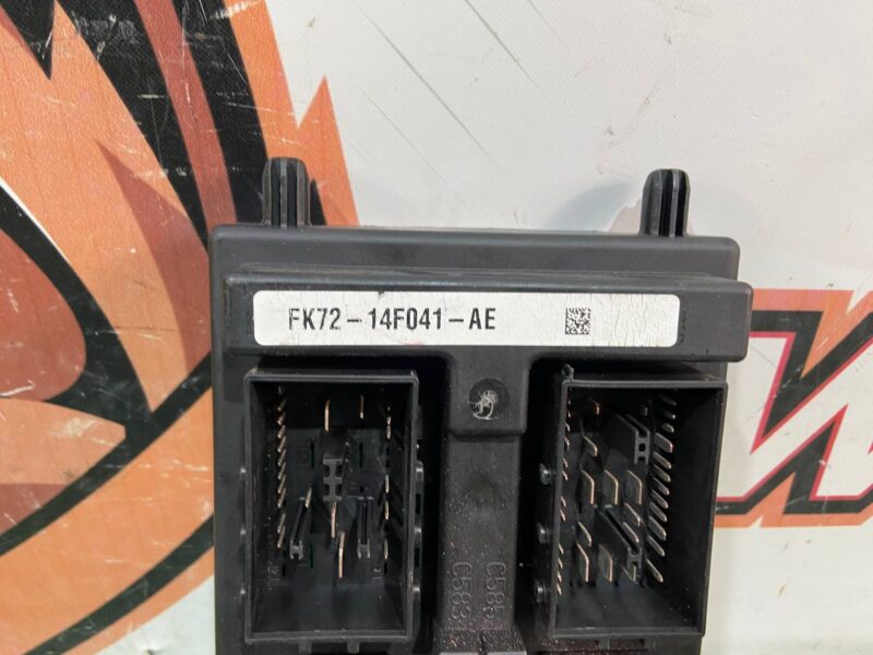 LR078822 Fuse box Land Rover Discovery Sport L550 (2015-) Used cost 120 € in stock 1 pcs.