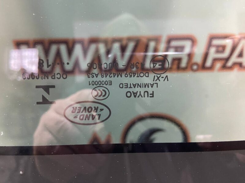 LR079198 Panoramic roof glass Land Rover Discovery Sport L550 (2015-) Used cost 1 600 € in stock 4 pcs.