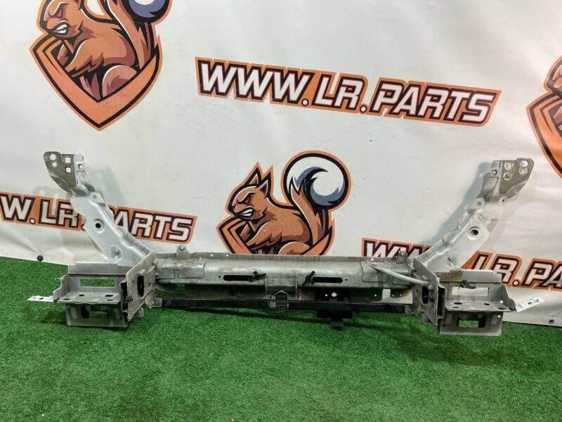 LR084656 Front panel TV Land Rover Discovery Sport L550 (2015-) Used cost 475 € in stock 2 pcs.