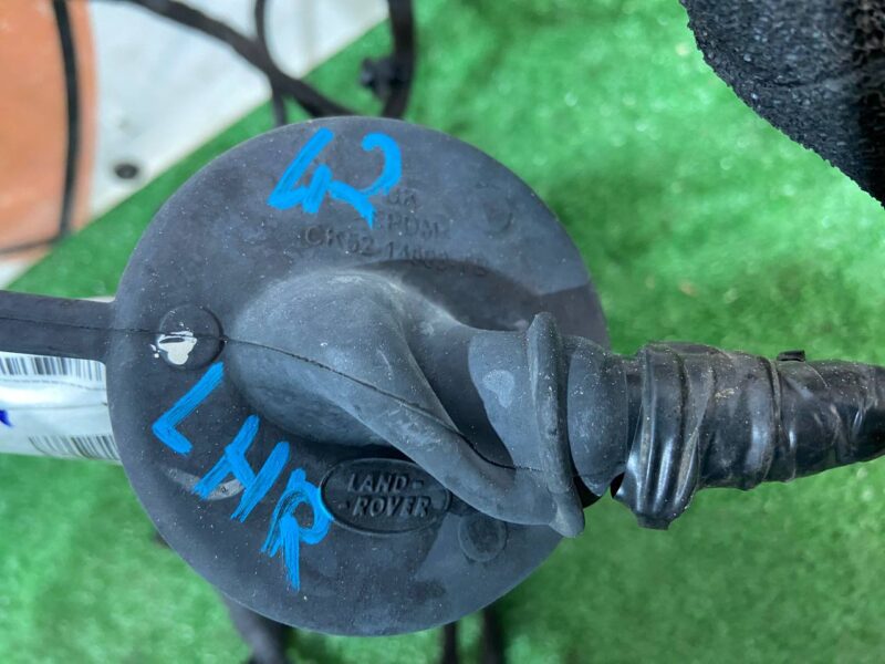 LR085801 Rear left door wiring for Land Rover Discovery Sport L550 (2015-) Used cost 50 € in stock 1 pcs.