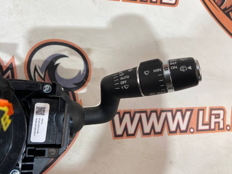 LR088266 Steering column switch assembly Land Rover Discovery Sport L550 (2015-) Used cost 100 € in stock 2 pcs.