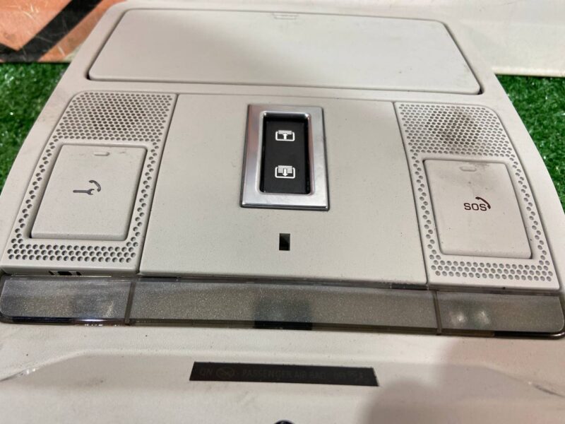 LR096485 Control panel in the ceiling Land Rover Discovery Sport L550 (2015-) USED cost 150 € in stock 2 pcs.