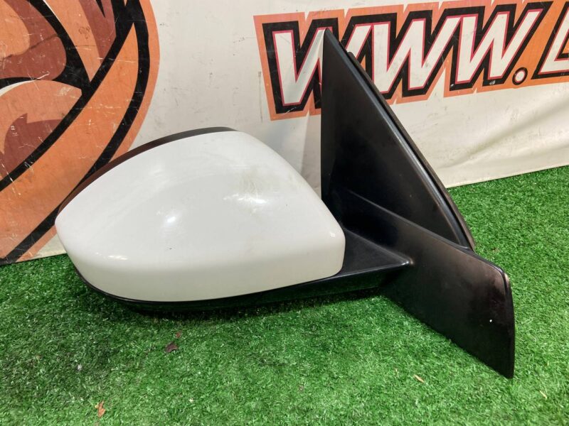 LR096580 Outside right mirror assembly Land Rover Discovery Sport L550 (2015-) Used cost 500 € in stock 1 pcs.