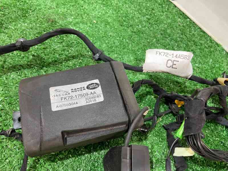 LR104902 Set of rear shock absorbers with wiring Land Rover Discovery Sport L550 (2015-) Used - Image 16