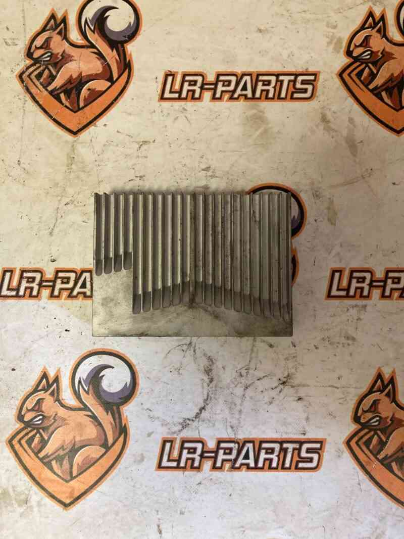 LR107806 Land Rover Discovery Sport L550 (2015-) Used amplifier kit cost 185 € in stock 1 pcs.