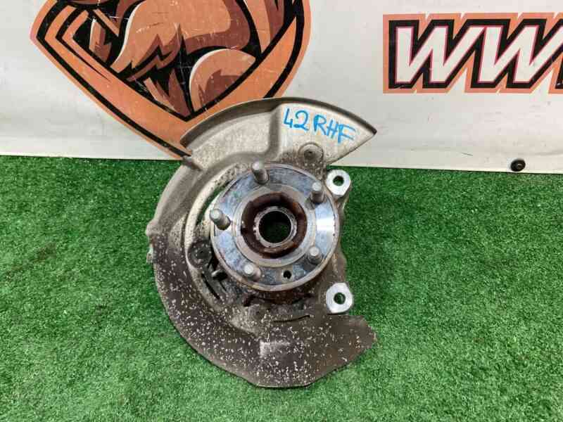 LR109399 Steering knuckle (pin) front right Land Rover Discovery Sport L550 (2015-) Used cost 300 € in stock 2 pcs.