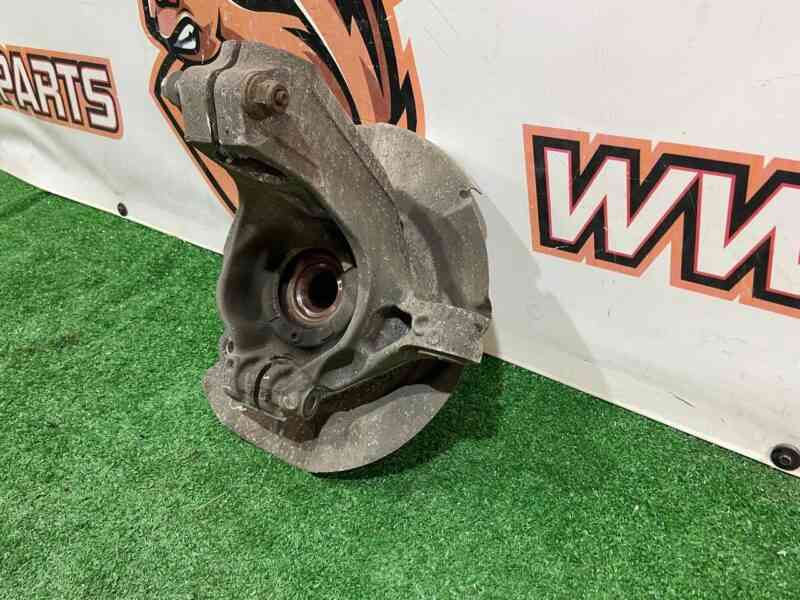 LR109399 Steering knuckle (pin) front right Land Rover Discovery Sport L550 (2015-) Used cost 300 € in stock 2 pcs.