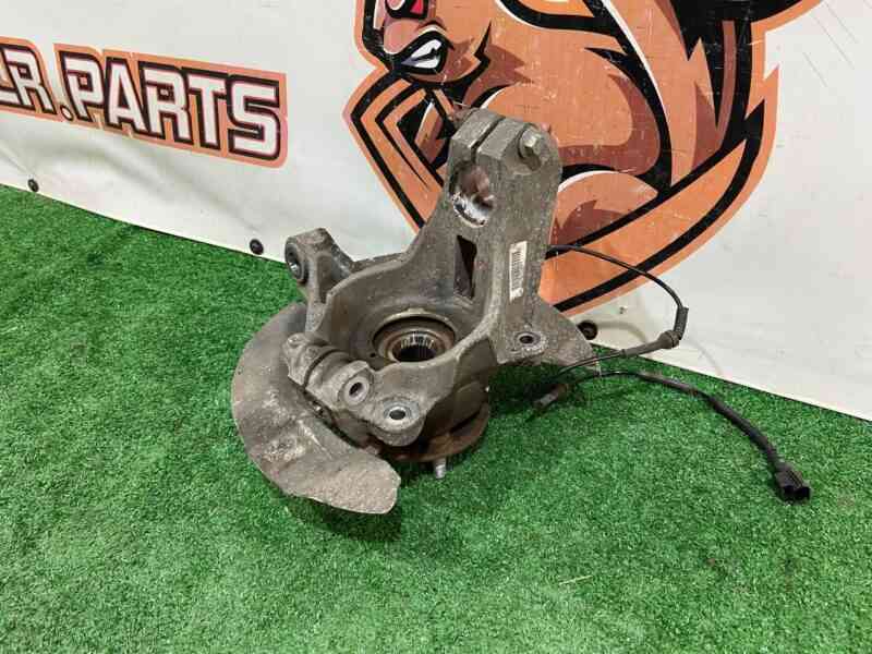 LR109400 Steering knuckle (pin) front left 2.0 TDI Land Rover Discovery Sport L550 (2015-) Used cost 300 € in stock 2 pcs.