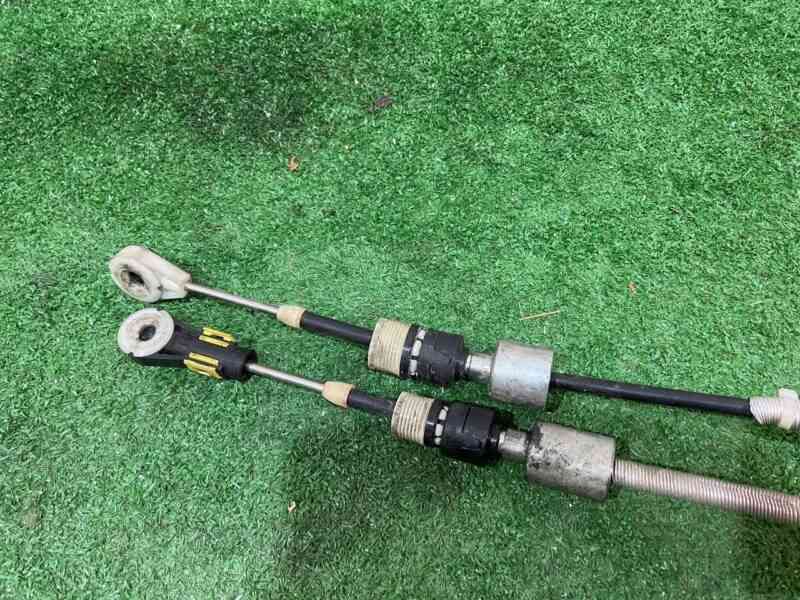 LR116488 Gearbox shift cable Land Rover Discovery Sport L550 (2015-) USED cost 80 € in stock 1 pcs.