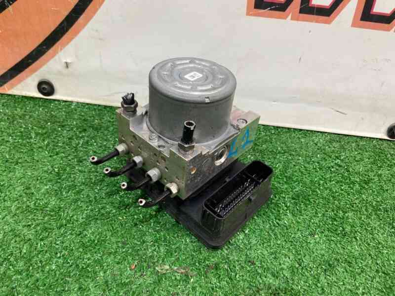 LR117212 ABS unit Land Rover Discovery Sport L550 (2015-) USED cost 230 € in stock 2 pcs.