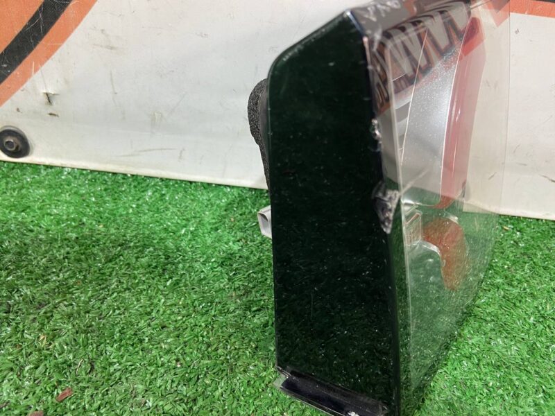 LR135479 Rear left light in the trunk lid Land Rover Discovery Sport L550 (2015-) Used cost 150 € in stock 3 pcs.