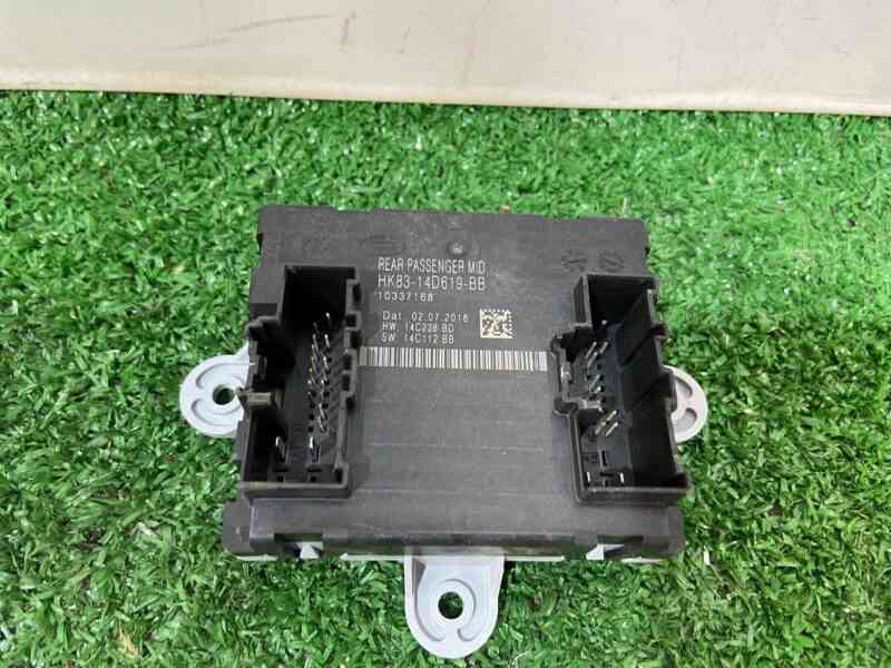 T4A14036 Rear passenger door comfort unit Jaguar F-Pace X761 (2017-) USED cost 75 € in stock 1 pcs.