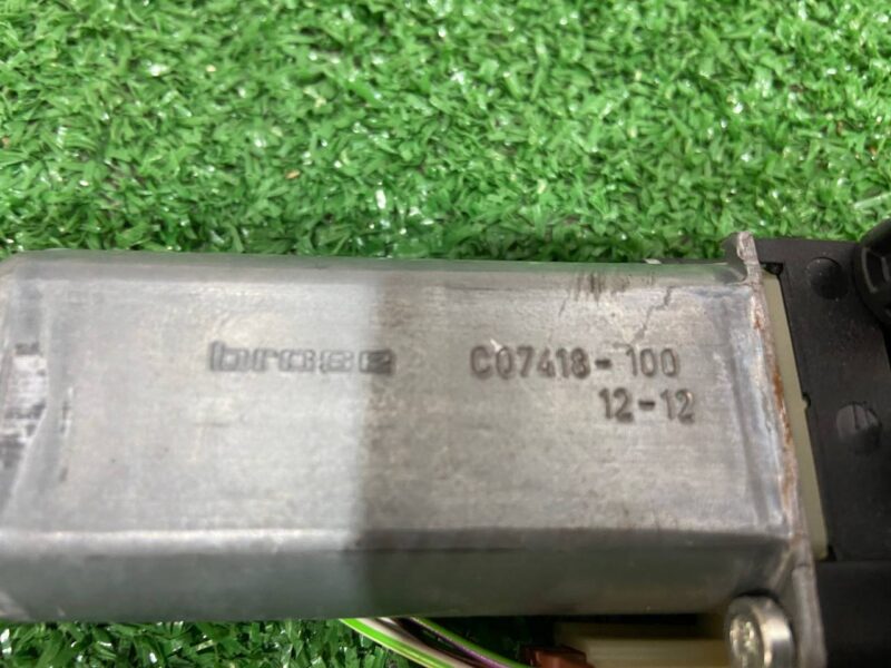 0390203651 Seat back adjustment motor Range Rover Sport L494 (2014-2022) Used cost 50 € in stock 2 pcs.