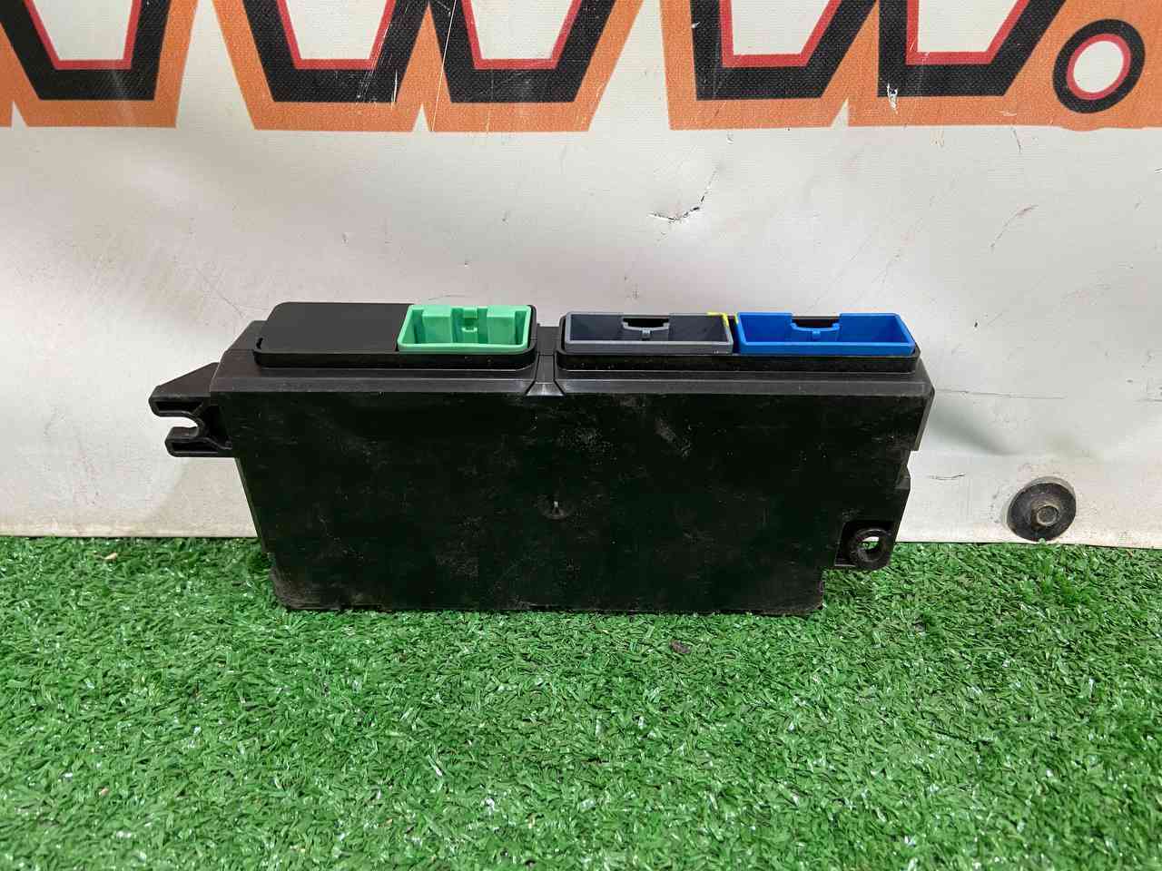 C2D46803 Front Seat Control Unit MID Jaguar XF X260 (2015-) Used cost 160 € in stock 1 pcs.