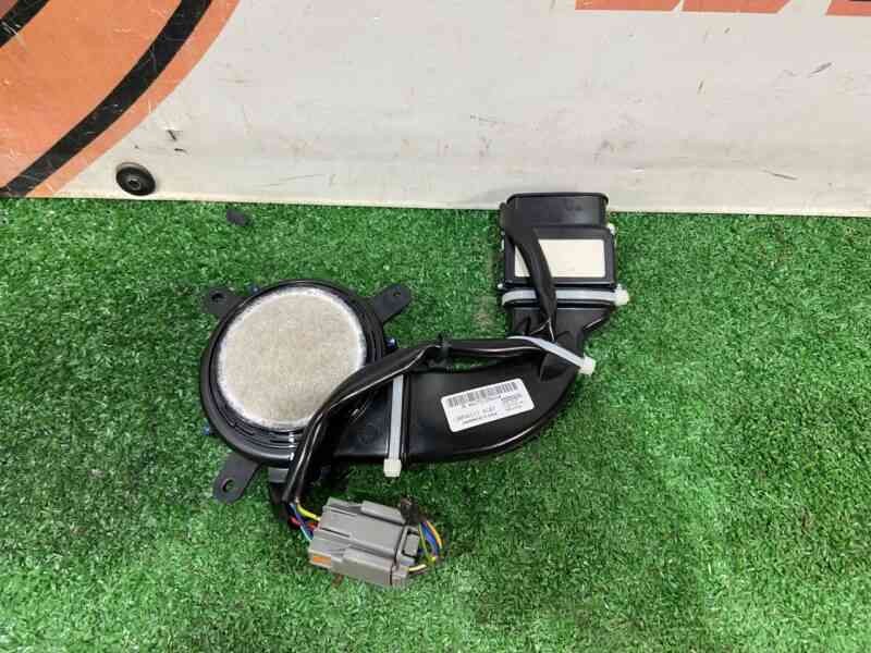 LR034452 Front right seat ventilation Range Rover L405 (2013-2021) Used cost 200 € in stock 5 pcs.