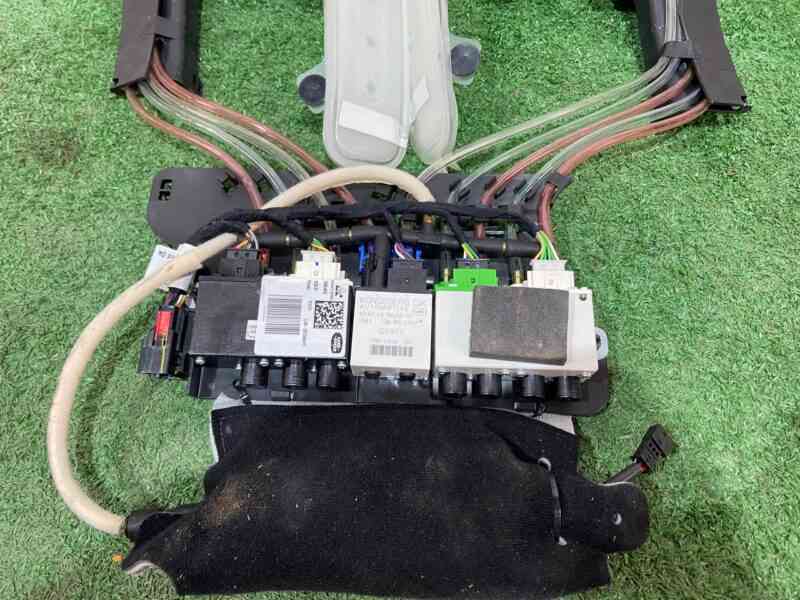 LR053651 Front seat massager Range Rover L405 (2013-2021) Used cost 280 € in stock 5 pcs.