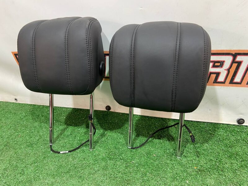 LR064770 Headrest assembly Range Rover L405 (2013-2021) Used cost 150 € in stock 2 pcs.