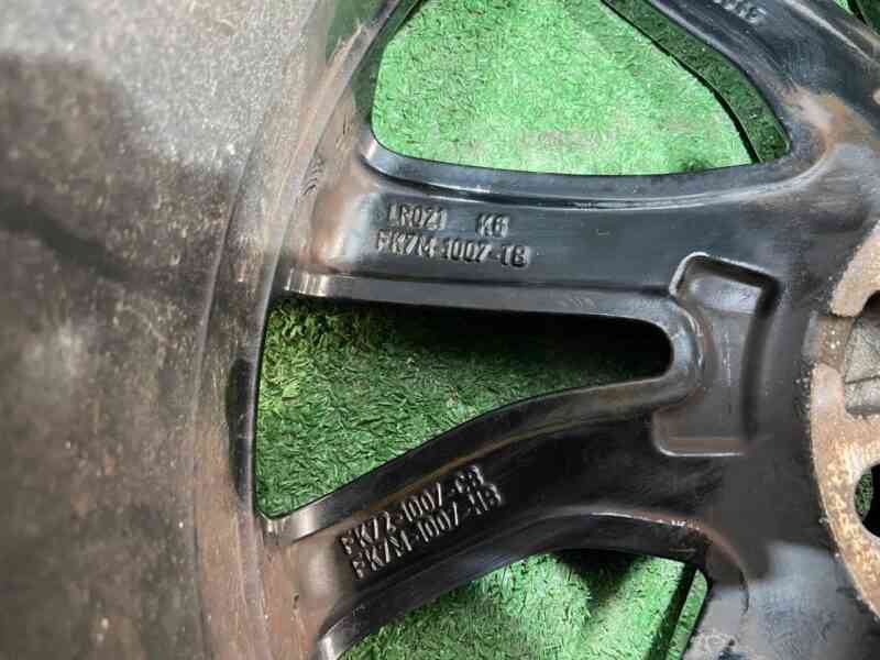 LR073533 Wheel rim 8 x 18 Aeroviper Land Rover Discovery Sport L550 (2015-) Used cost 170 € in stock 8 pcs.