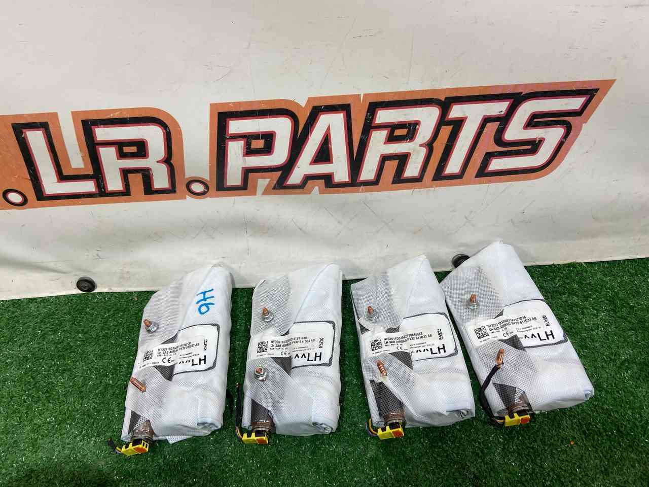 LR085979 Front left seat airbag Range Rover Sport L494 (2014-2022) Used cost 100 € in stock 1 pcs.