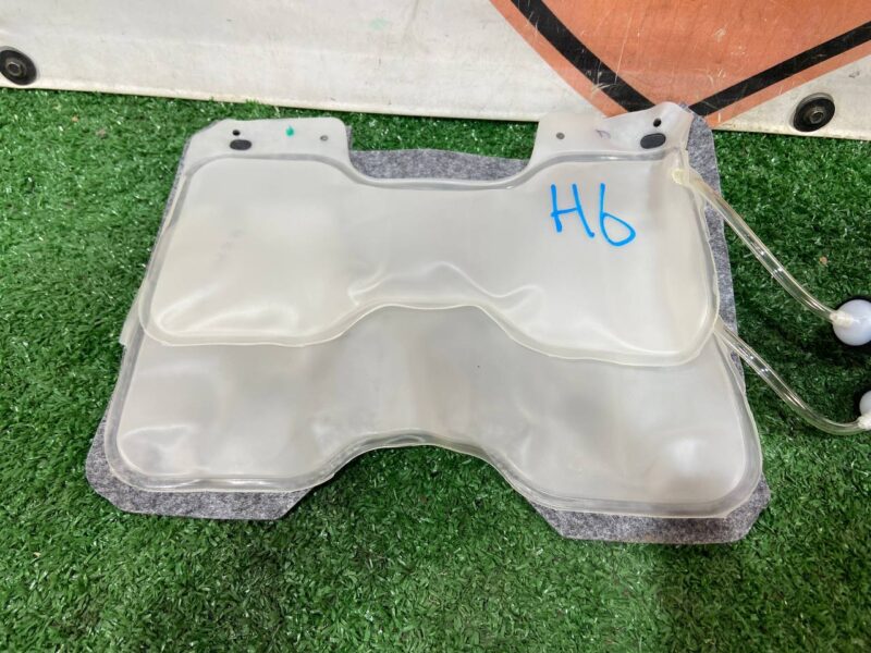LR124422 Lumbar support for the front seat backrest Land Rover Discovery Sport L550 (2015-) USED cost 130 € in stock 2 pcs.